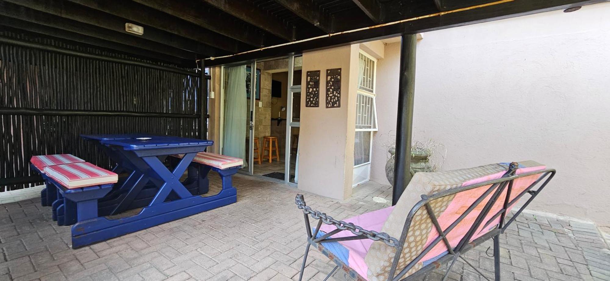 Old Vic Travellers Inn Nelspruit Mbombela Esterno foto
