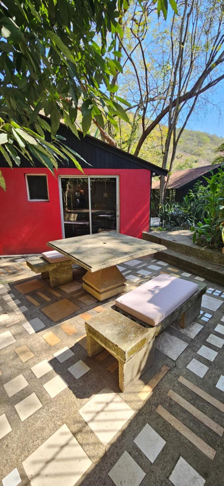 Old Vic Travellers Inn Nelspruit Mbombela Esterno foto